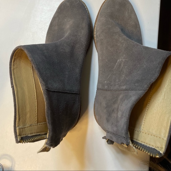 Gray Sperry boots - Picture 1 of 7